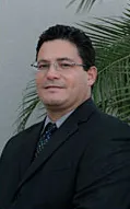 Dr. Iván E. Rodriguez